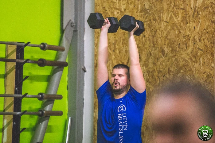 BaseGym činky overhead